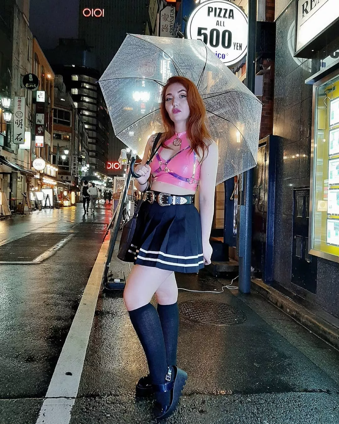 Instagram model with latex top | see more of her here https://instagram.com/laura_miss_porter