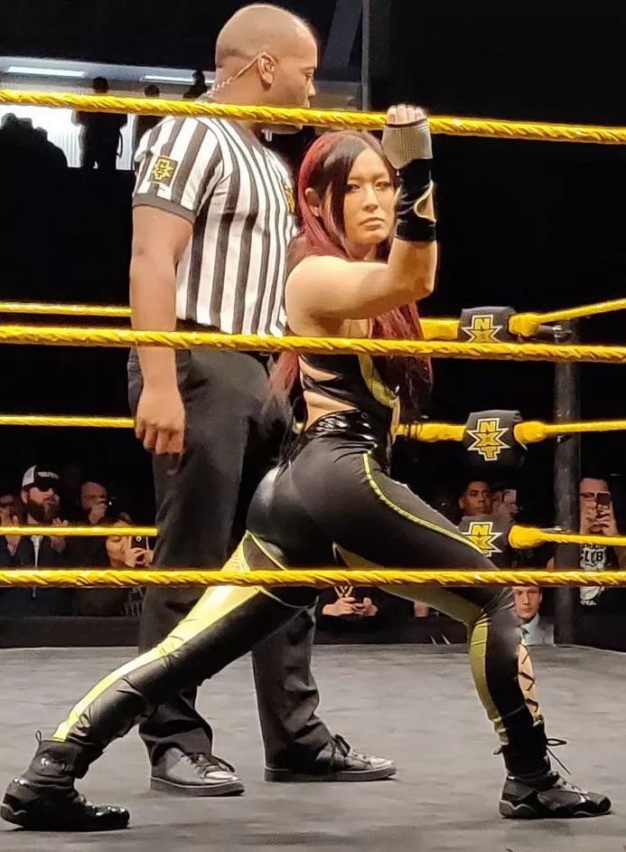 Io Shirai knows you’re looking