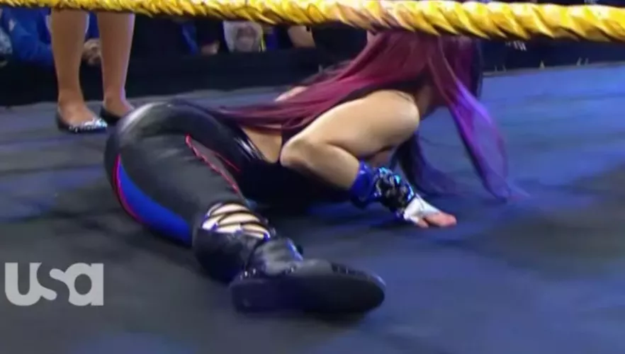 Io Shirai splits 🥵