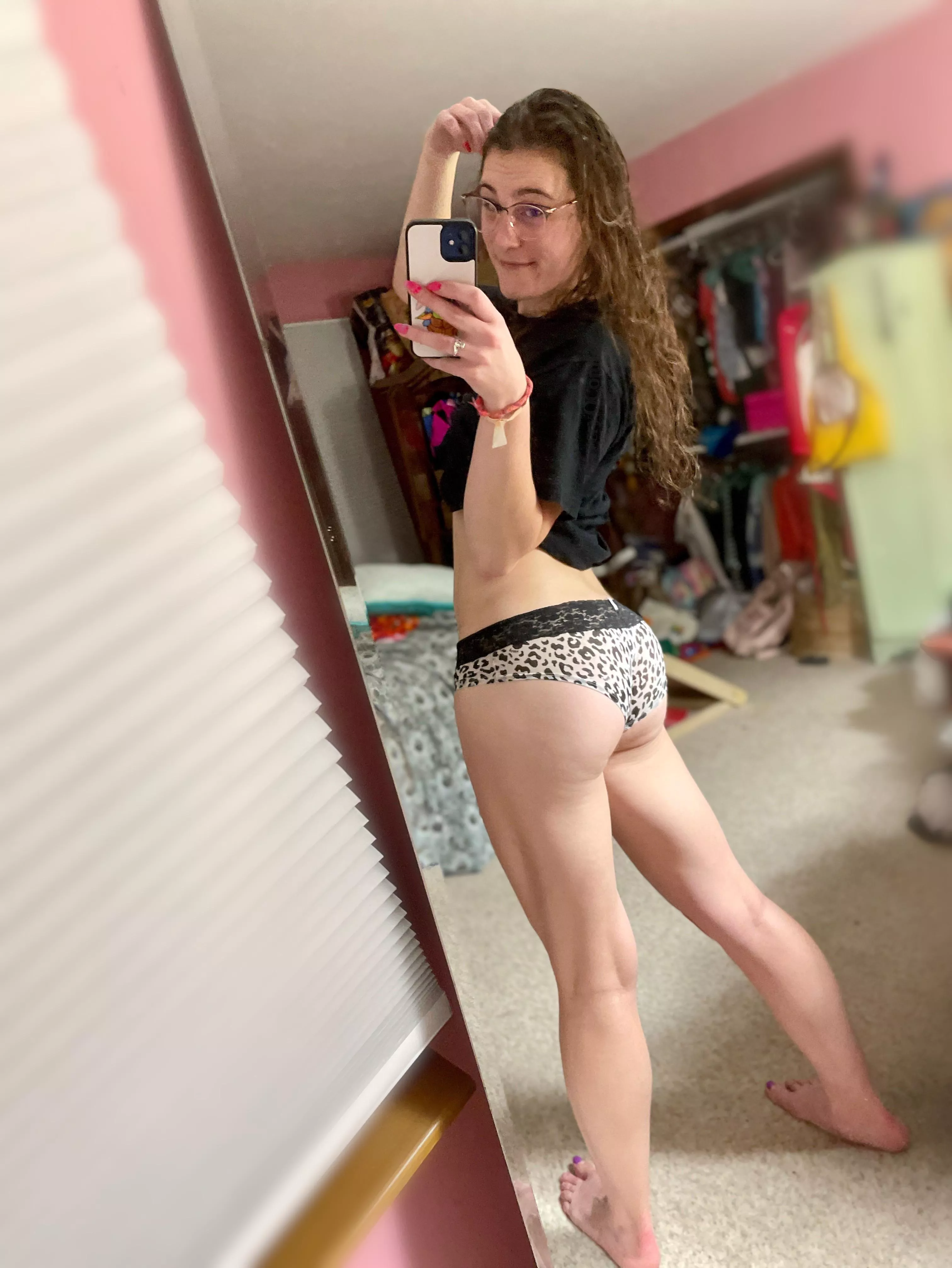 iPhone & iHeartThisBooty