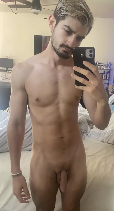 Is everyone enjoying their night? ☺️