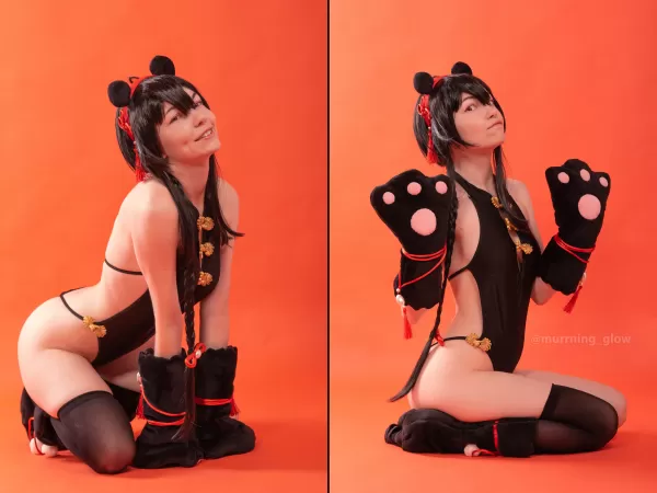 Is it a girl? Is it a bear? No, itโs a Chinaloid! Is it a sexy one? Is it a dorky one? Why not both! | Yuezheng Ling cosplay by Murrning_Glow