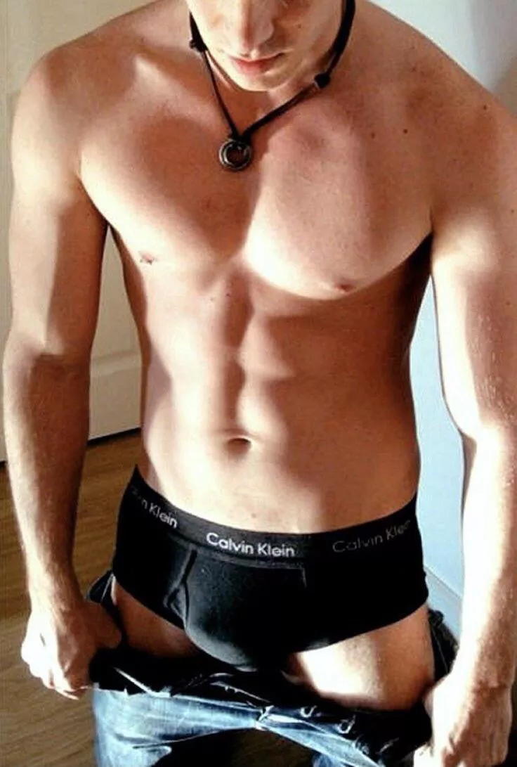 Is it alright being in 20’s and still wear briefs?