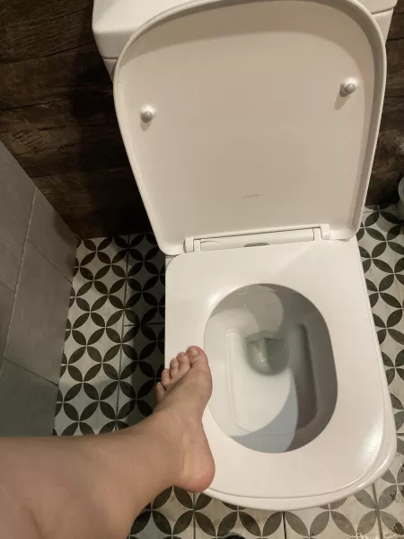 Is it hot or disgusting? π€