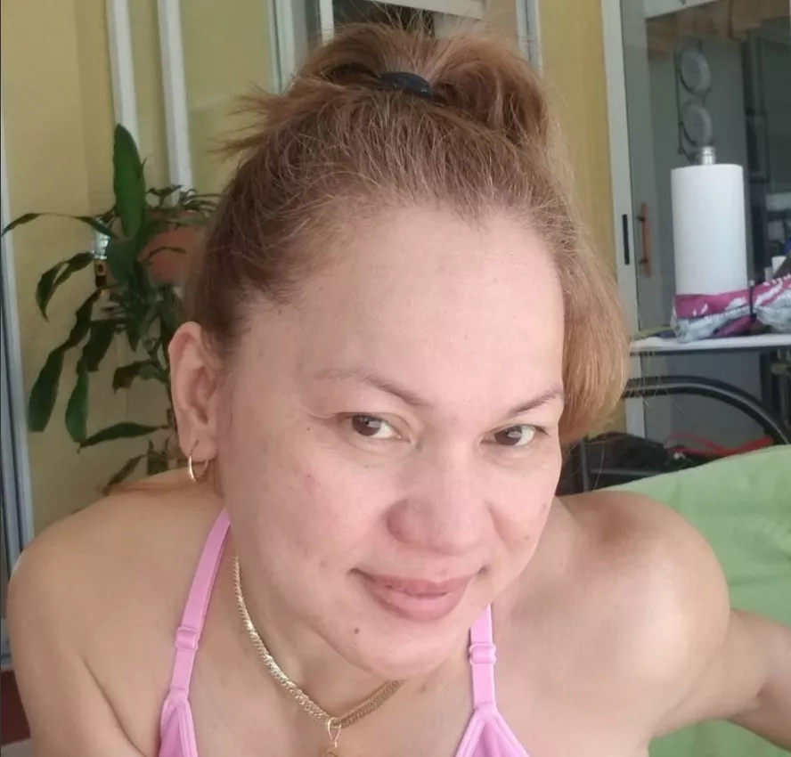 IS MY MOM STILL FUCKABLE? ANONG MASASABI NYO MGA BOSS?