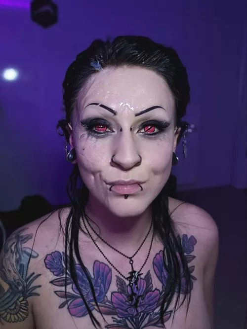 Is there any room here for an alternative cum slut?💦🤭🥺