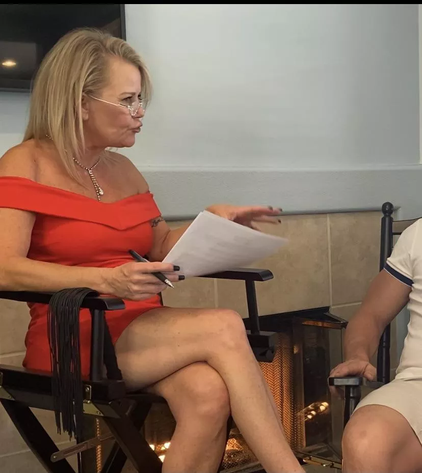 Is this an appropriate dress for a 53 yo? Is this an appropriate dress for a 53 yo?