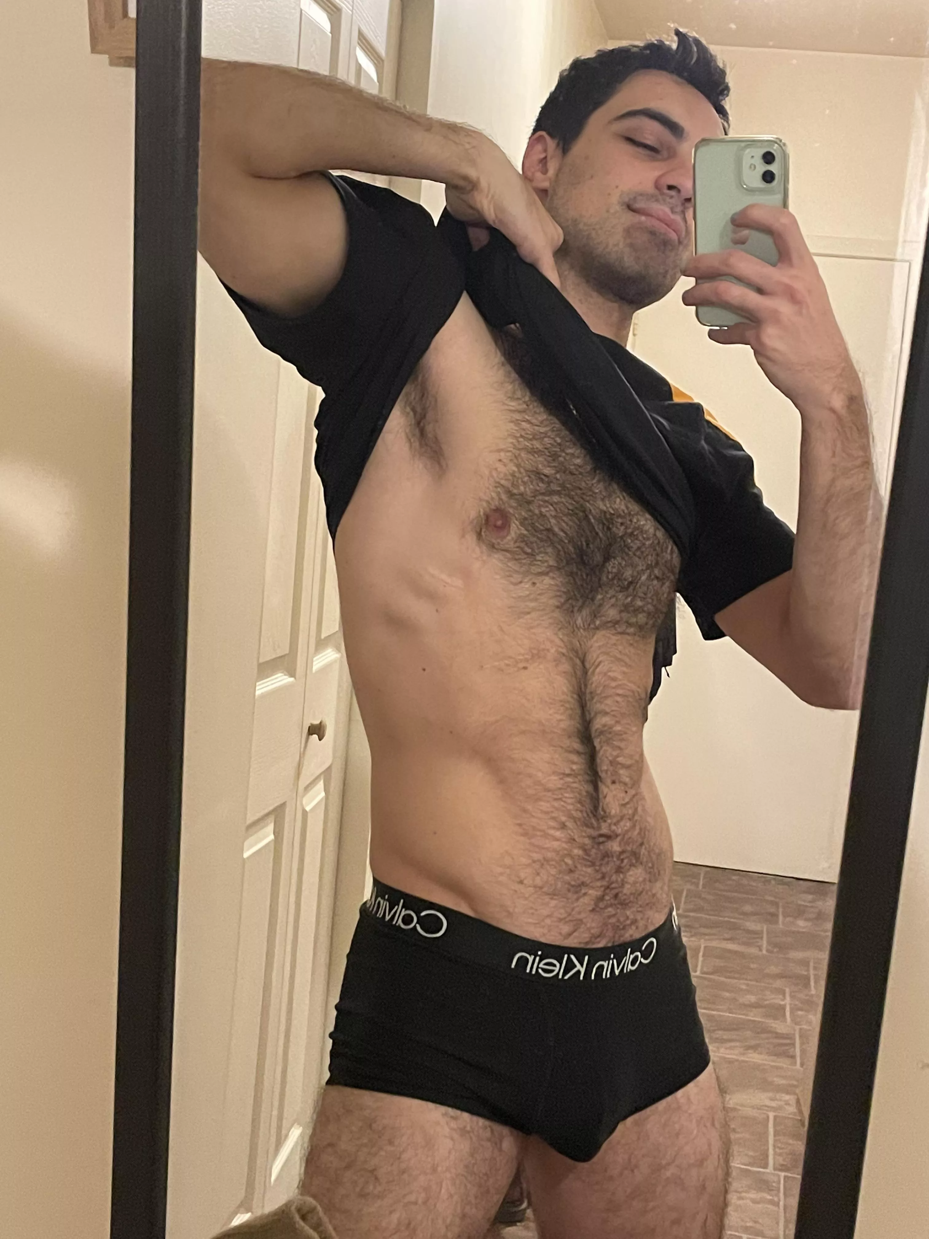 Is this considered insanely hairy?