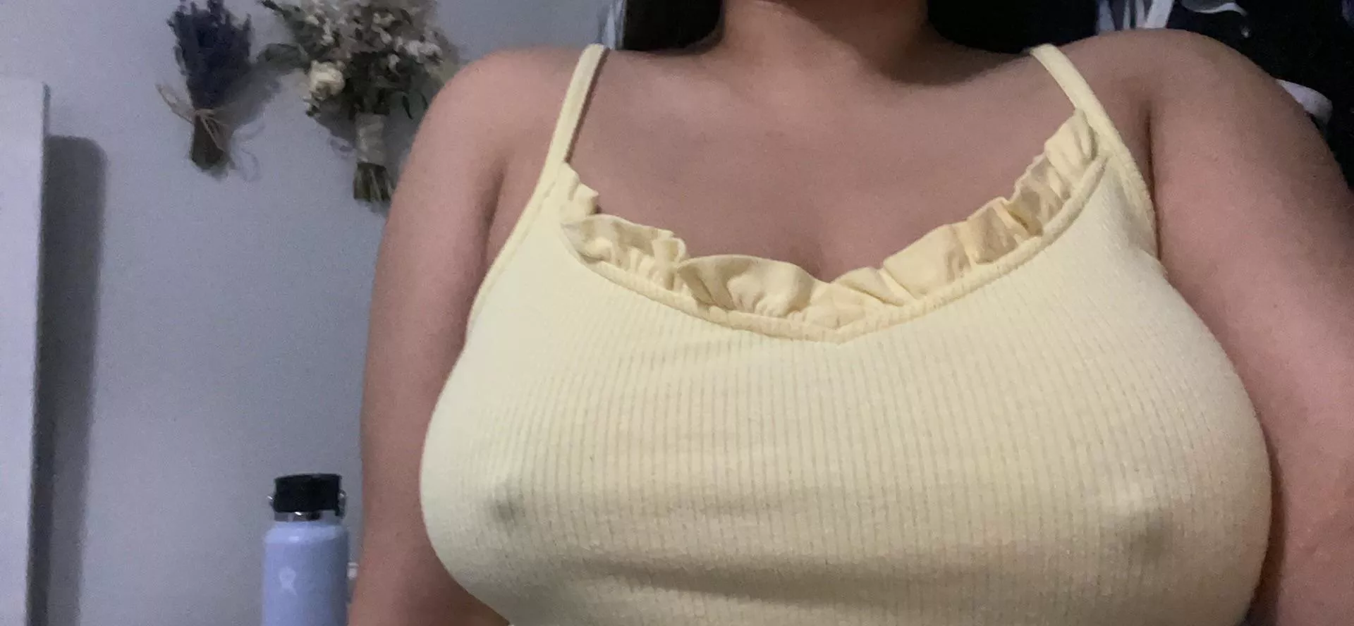 Is this okay to wear for a first date? Is this okay to wear for a first date?
