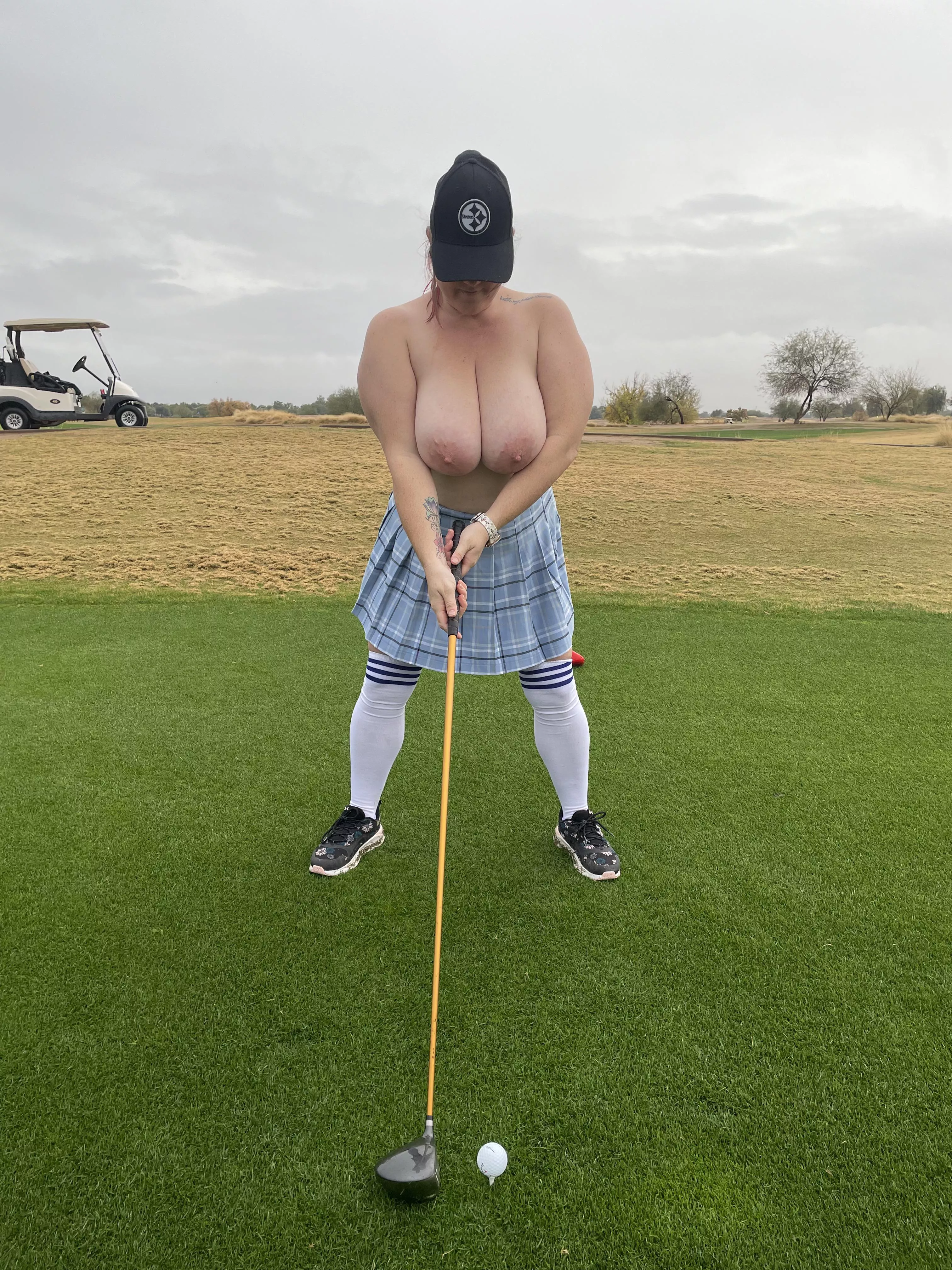 Is this proper attire for the golf course?