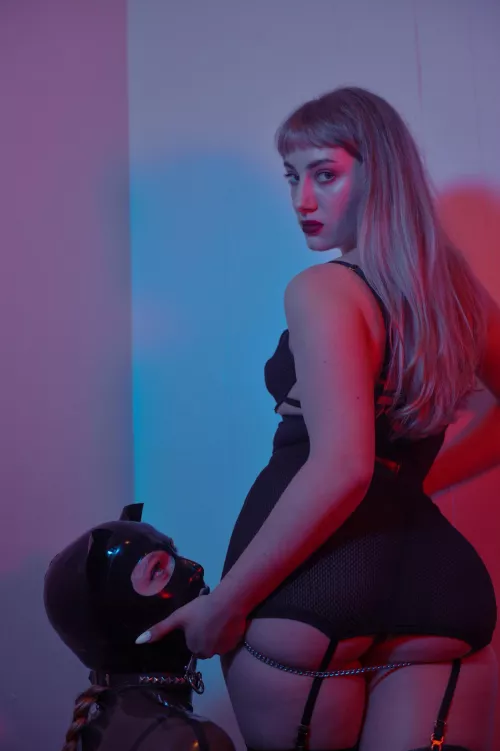 Isn’t My latex kitty so precious? ✨🖤🐱