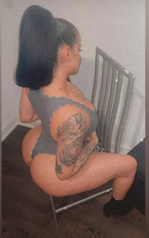 Isnβt rahaf mohammed the sexiest??? ππ€€π