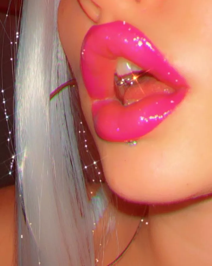 It all starts with the lips (not OC)