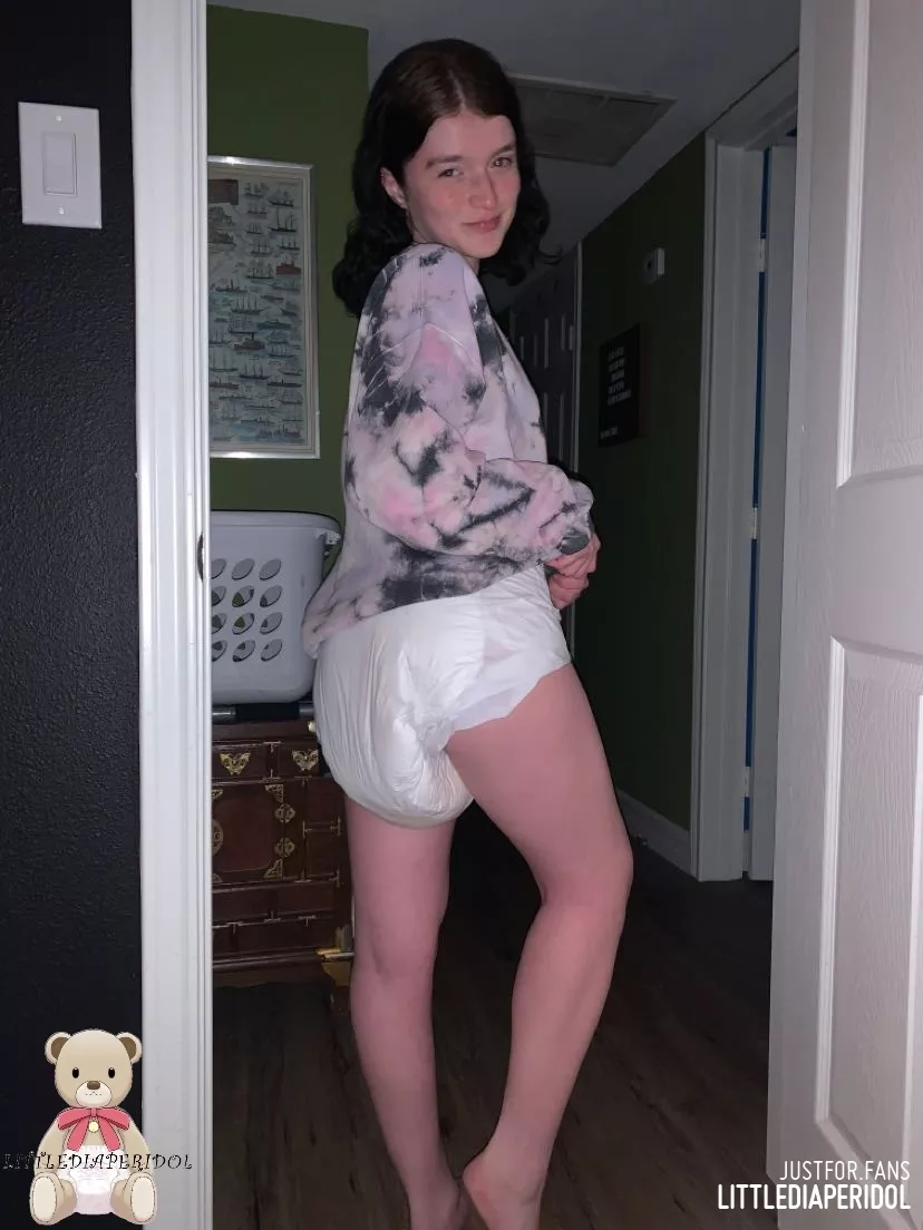 It has already been 24 hours. I don't want to wear this messy diaper no more. cum and please change this naughty little girl ππ
πΌπ§Έ It has already been 24 hours. I don't want to wear this messy diaper no more. cum and please change this naughty little girl ππ
πΌπ§Έ