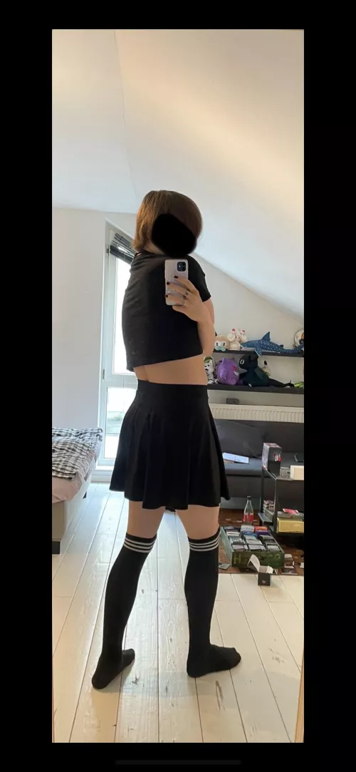 It is still cold but I like this outfit