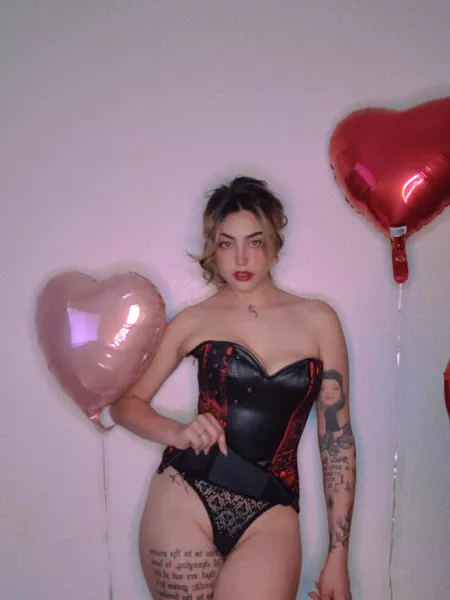 It isn't a traditional corset but still sexy 😘 One of my sissys bought it for me 😌