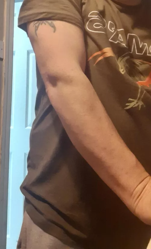 It looks OK IRL but my camera isn't the best.