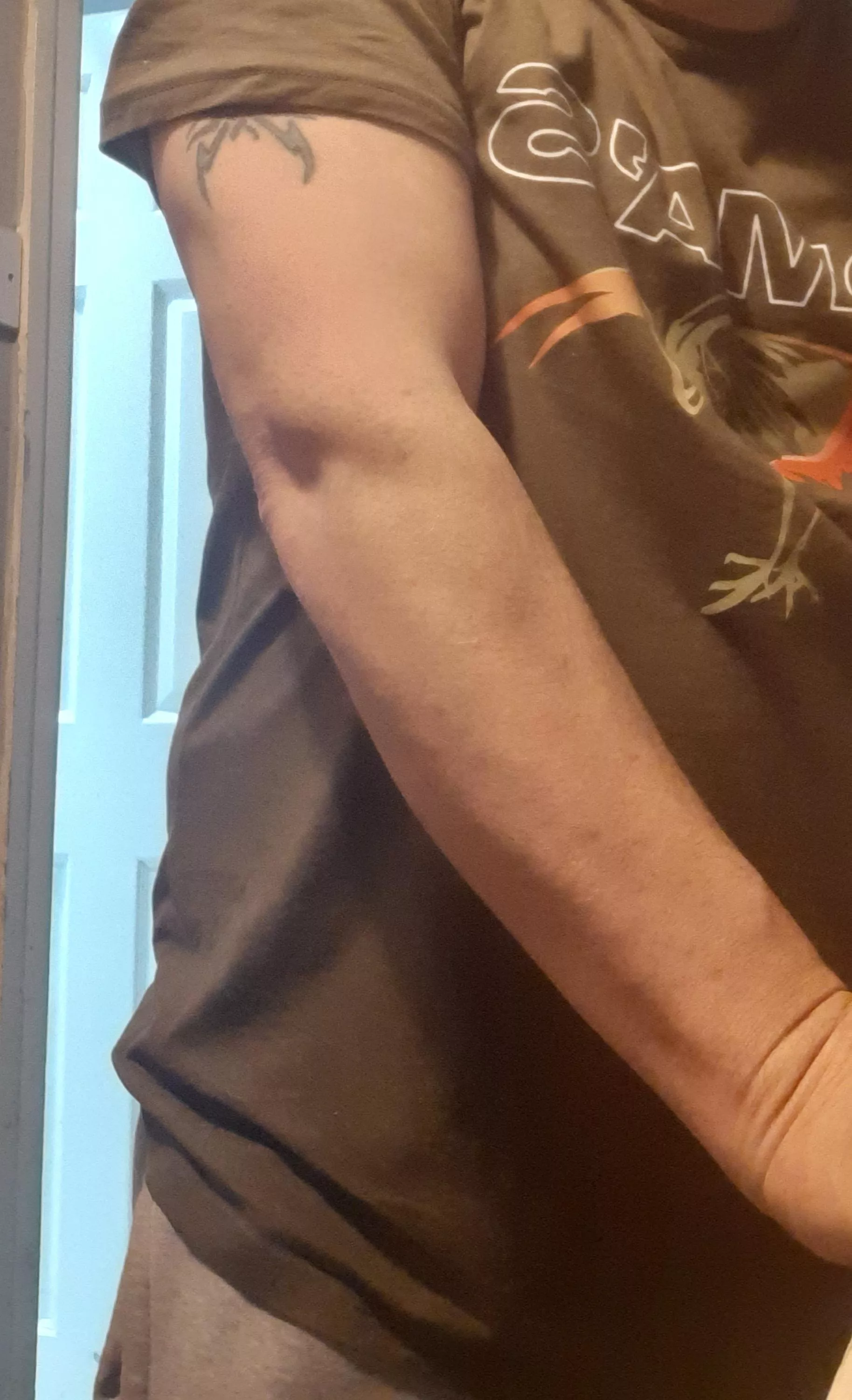 It looks OK IRL but my camera isn't the best.