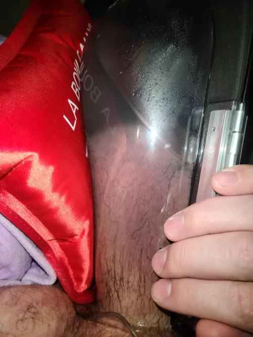 It's 1am and I should be asleep but instead I'm here pumping my balls nice and fat for y'all. Some hearts or DMS for support would be much appreted ❤