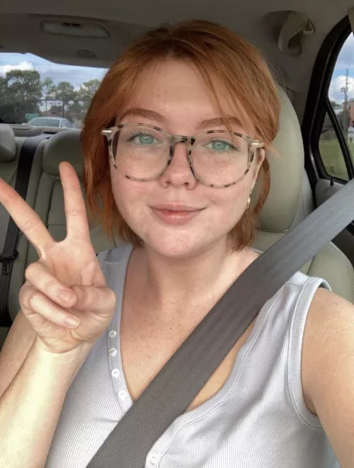 It’s a glasses day today 😎