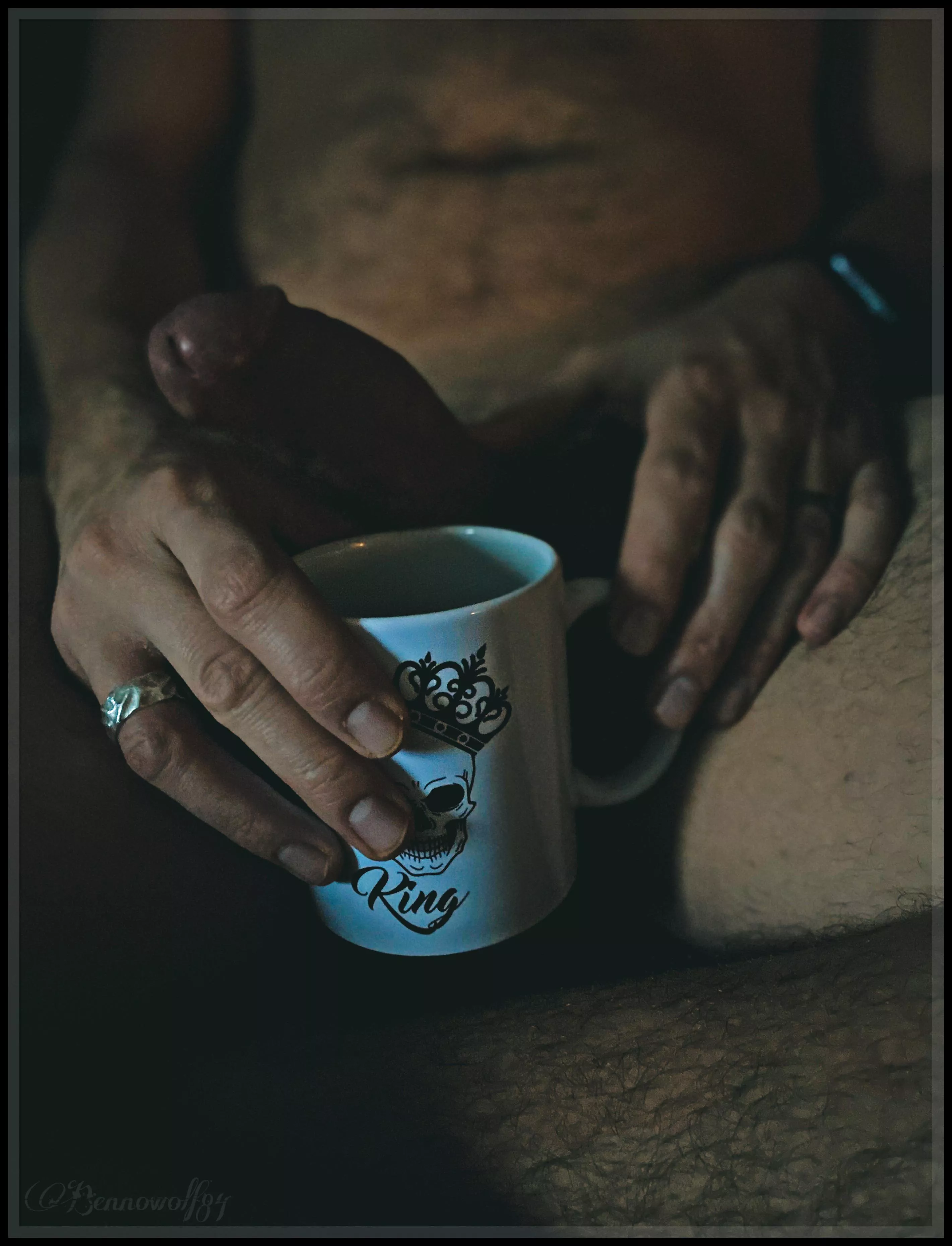 It’s ain’t Friday, but take a zip and stay in bed with me…☕️