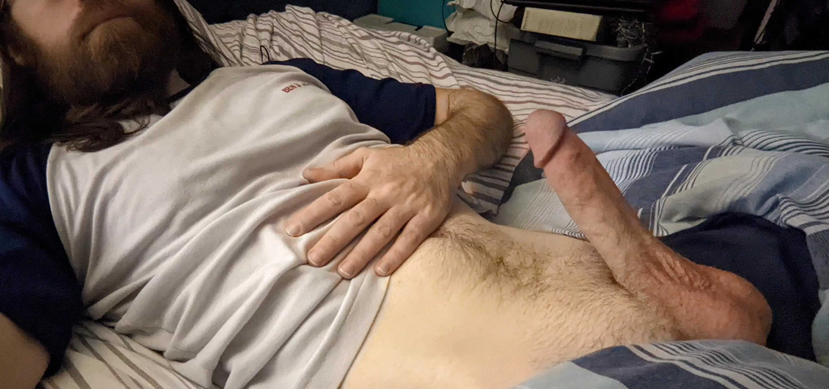 Its been a few days since I've [36] cum thanks to work and traveling for the holidays. A naturally heavy cummer who's backed up...do you think you could handle that? 😉