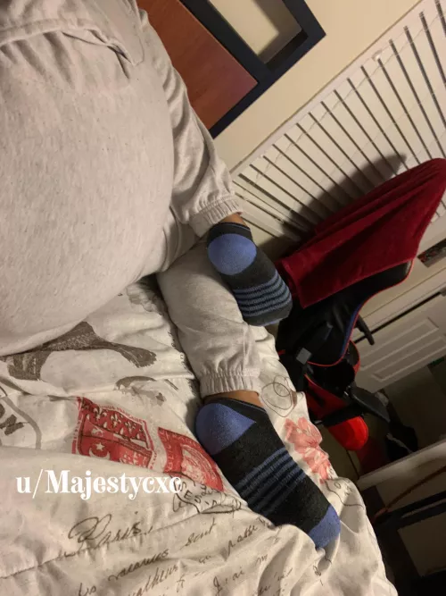 Itβs been a good day to wear socks and sweatpants π₯° cold af