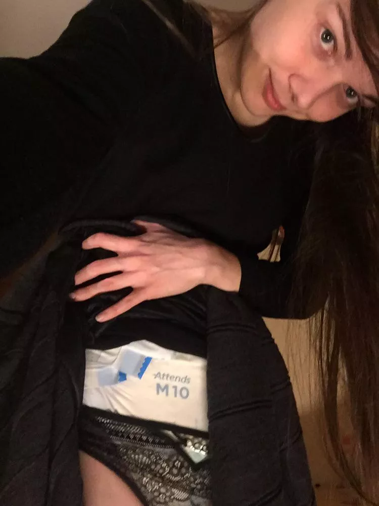 It's been so long since the last time i got into my little space. Anyone recognizes the vintage attends diapie?☺️