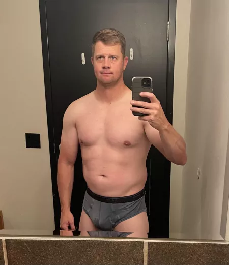 It’s Dad’s night at the gym