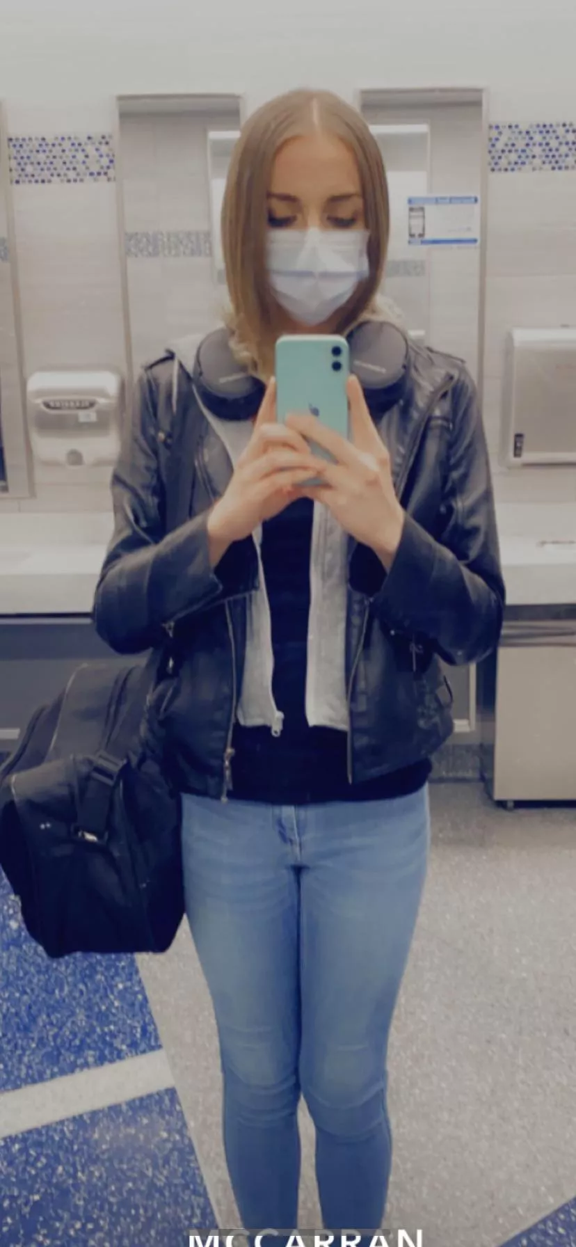 It’s femboy Friday and my birthday! Lol here’s a bathroom selfie from my flight layover 😊