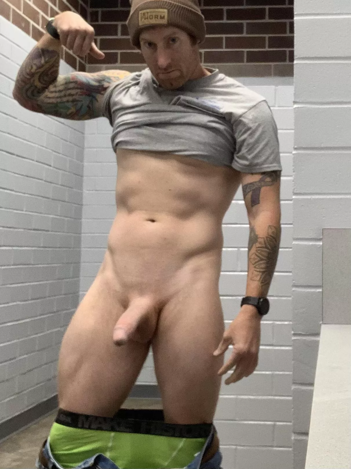 It’s freezing at work today. Any of you ladies want to come warm me up. Shoot me a message