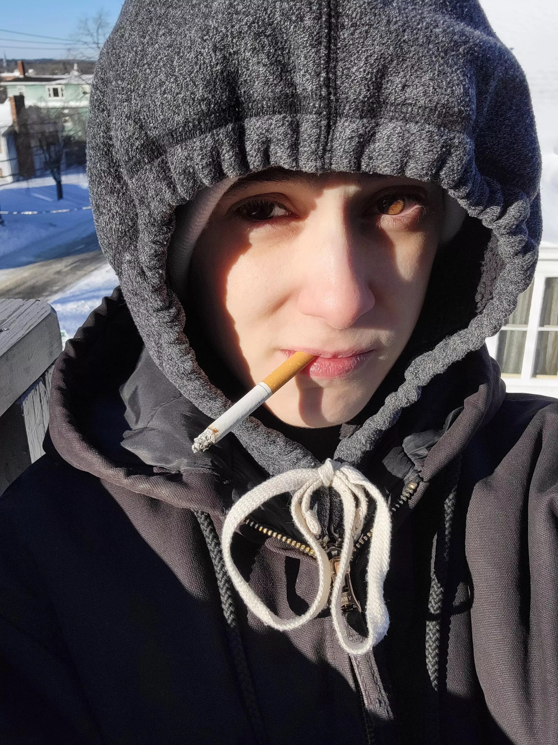 It's fucking cold yall. 4° F here! The things I do for a smoke 🚬😅🥶🥶🥶🥶🥶 It's fucking cold yall. 4° F here! The things I do for a smoke 🚬😅🥶🥶🥶🥶🥶