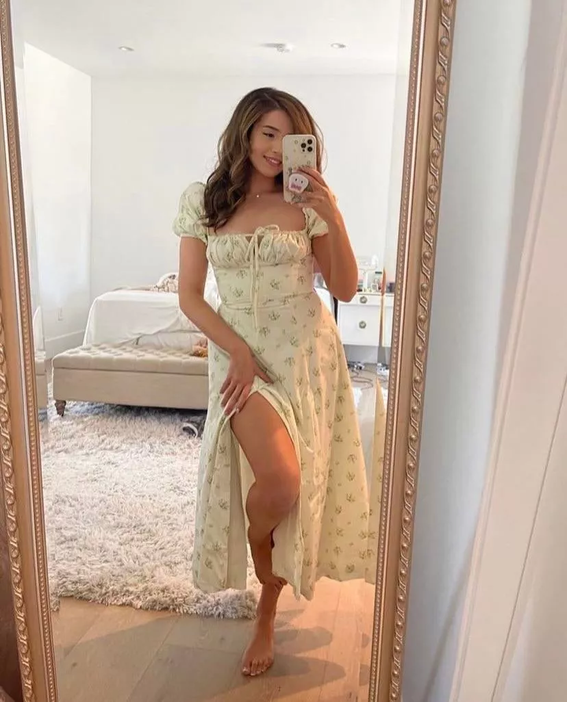 it's goddess Pokimane's turn to own my cock once again