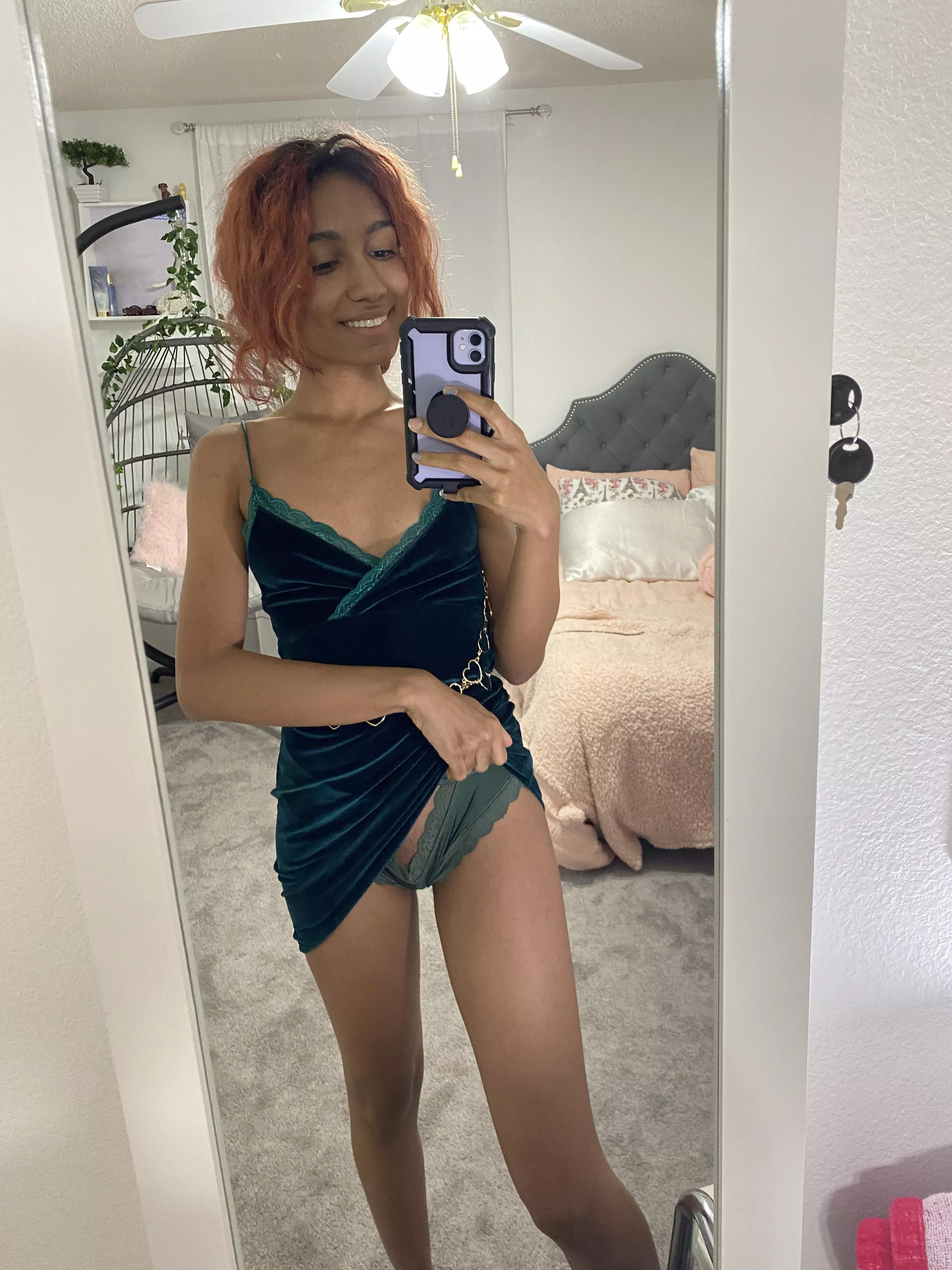 It’s green underneath too 👀 💚🐷