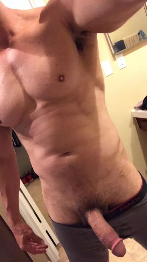 Itβs grow season for this daddy πͺ 45 (m)