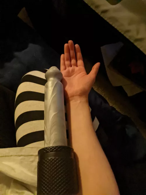 It's heeeeere...I was weirdly fixated on snagging one of these and was super happy to grab one during the boxing day drop. He's certainly a hefty boy 😝