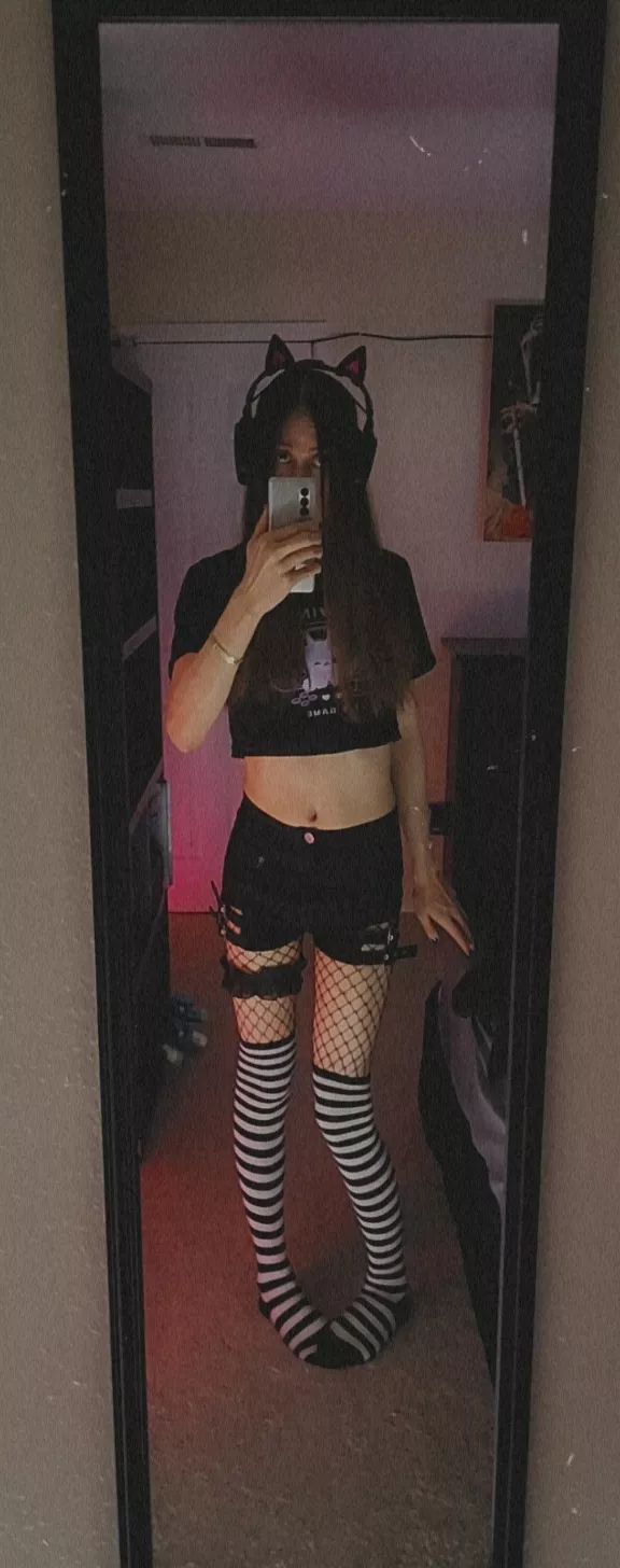 Its kinda chilly...wanna warm me up?