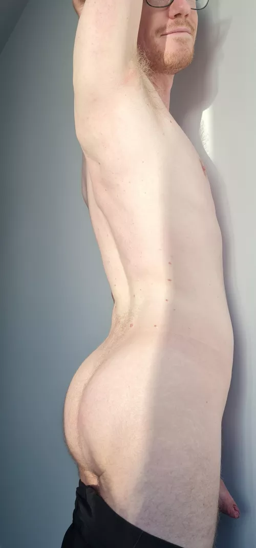 It's lunch time and it's hump day 🍑