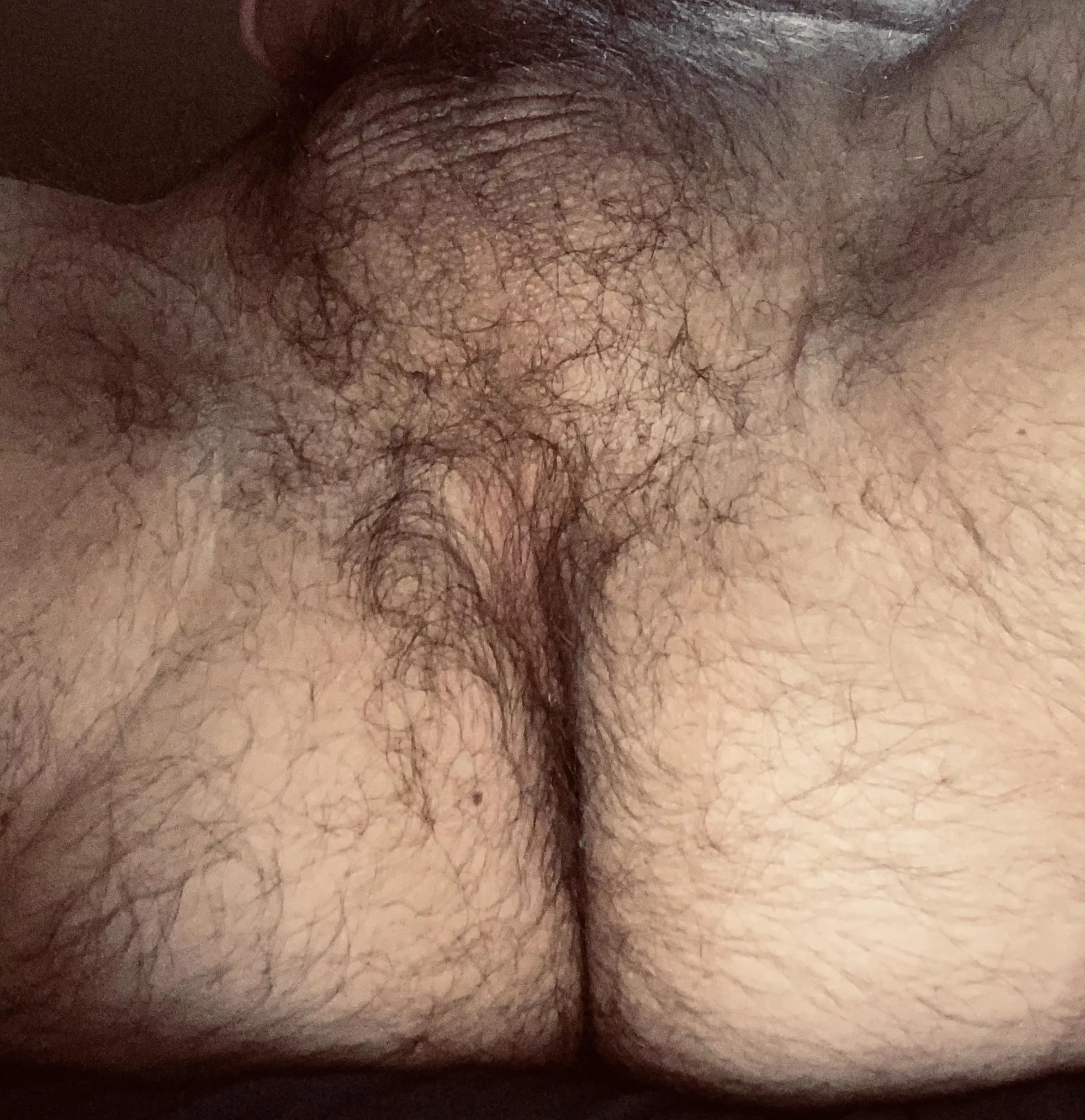 It’s man ass Monday! How should we celebrate? 😏😈