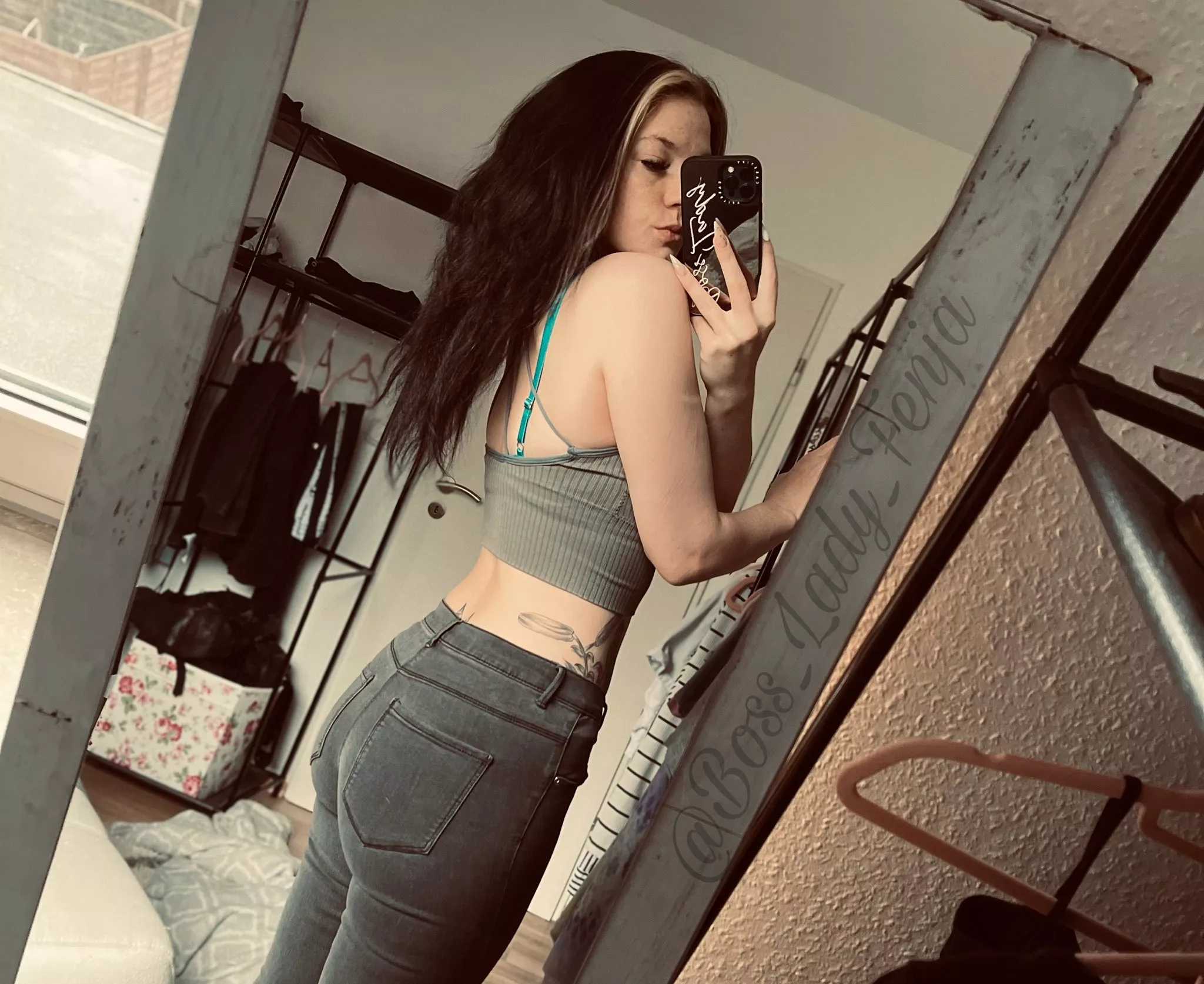 It's my birthday and I will post a new picture to my Onlyfans every hour It's my birthday and I will post a new picture to my Onlyfans every hour