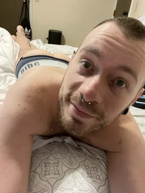 It’s my birthday, so who wants some cake? 🎉