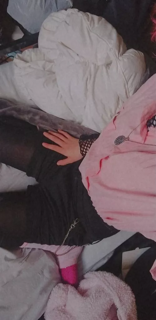 ITS MY BIRTHDAY TODAY HEHE ~ wonna treat a femboy 🖤😌