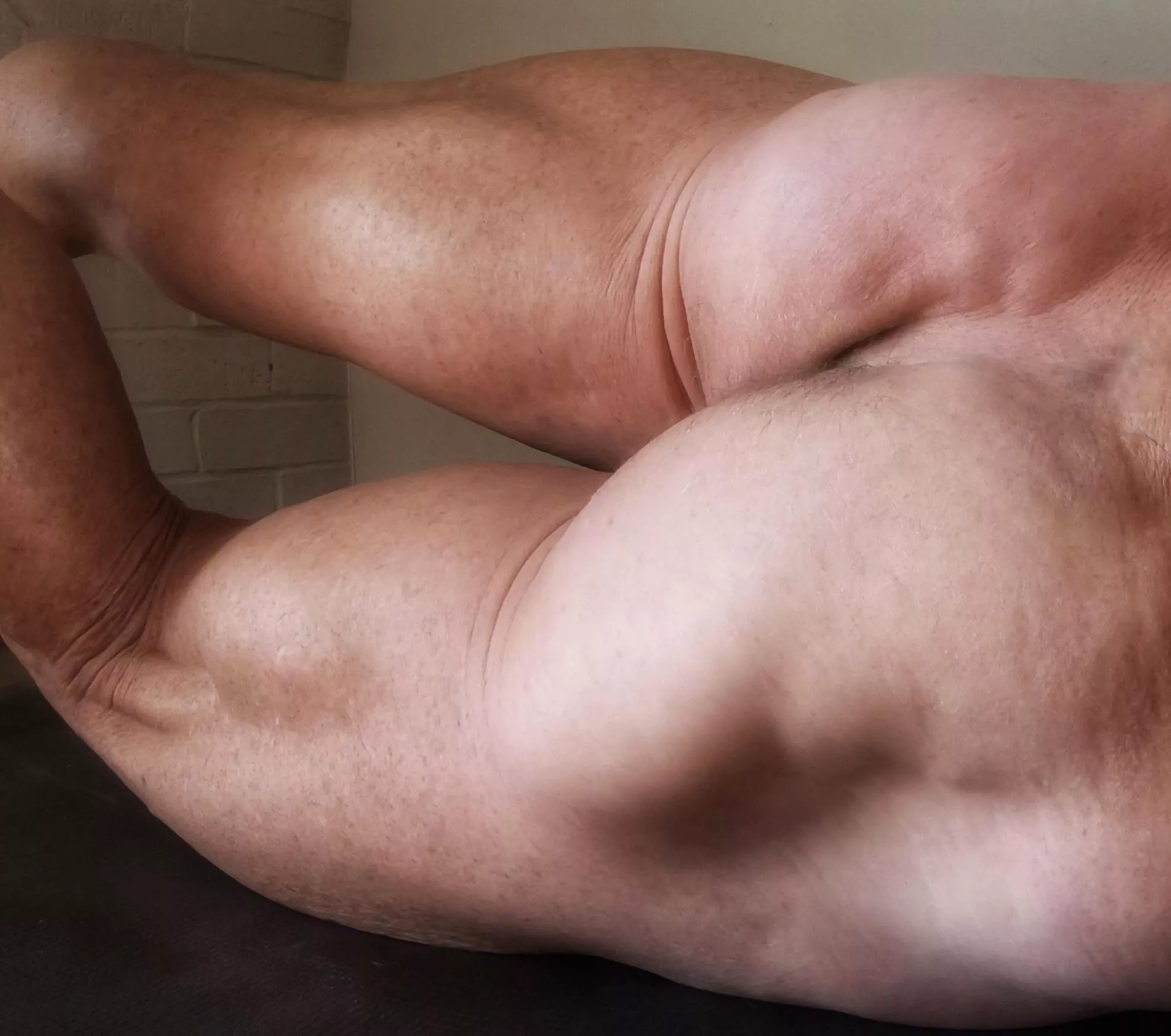 It’s my hump day. Glutes, hamstrings, core [m]