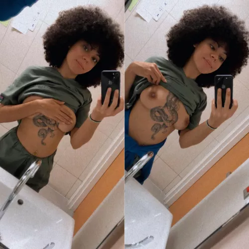 itβs no bra at work kind of day π