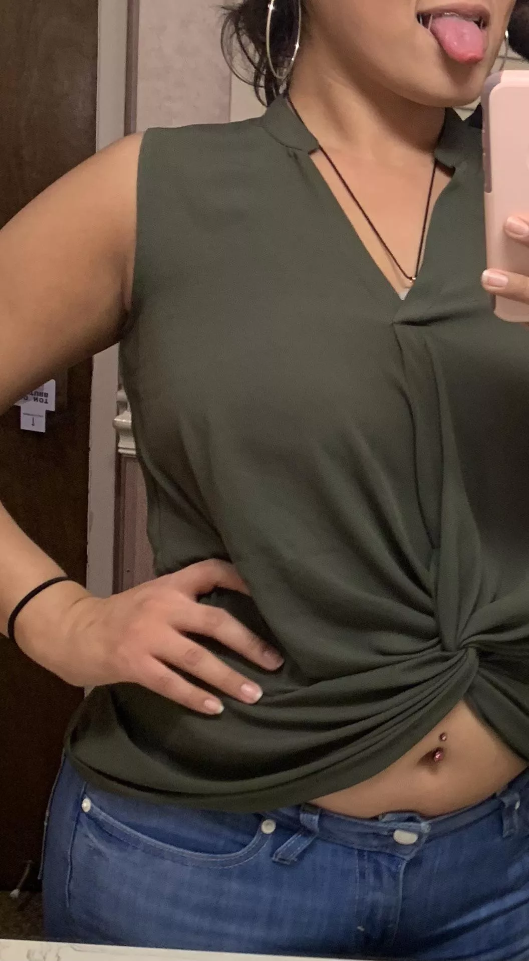 It’s ok daddy we don’t have to tell your wife about me 🤫😈 It’s ok daddy we don’t have to tell your wife about me 🤫😈