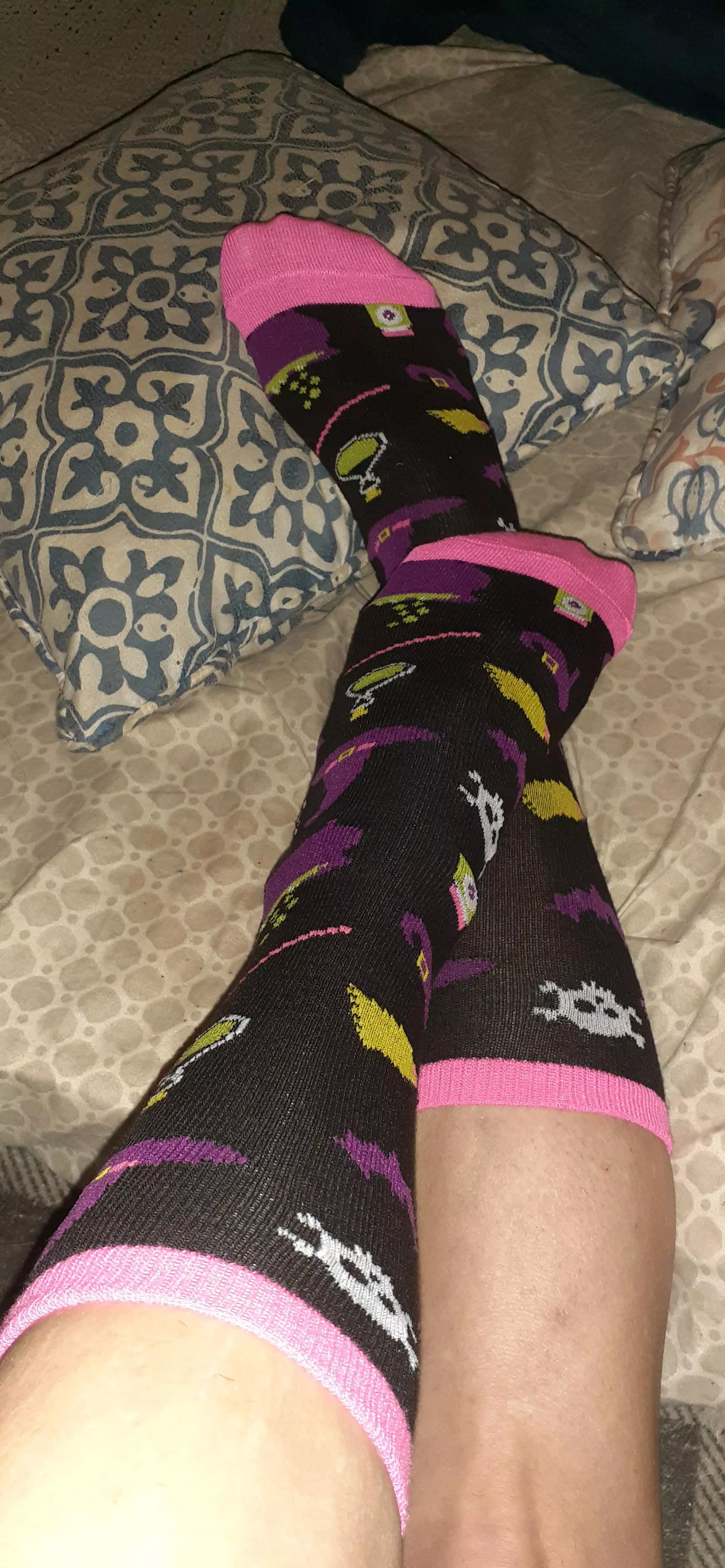 It's spooky season!! My favorite time of the year 🎃👻☠