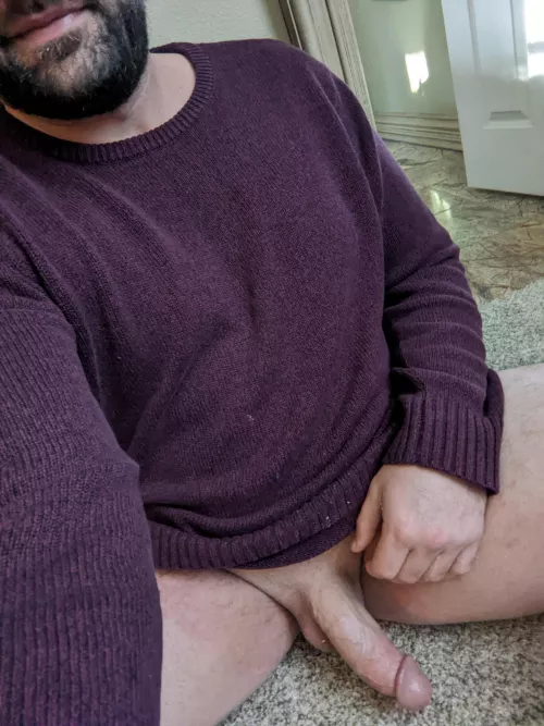 It's sweater weather cum cuddle