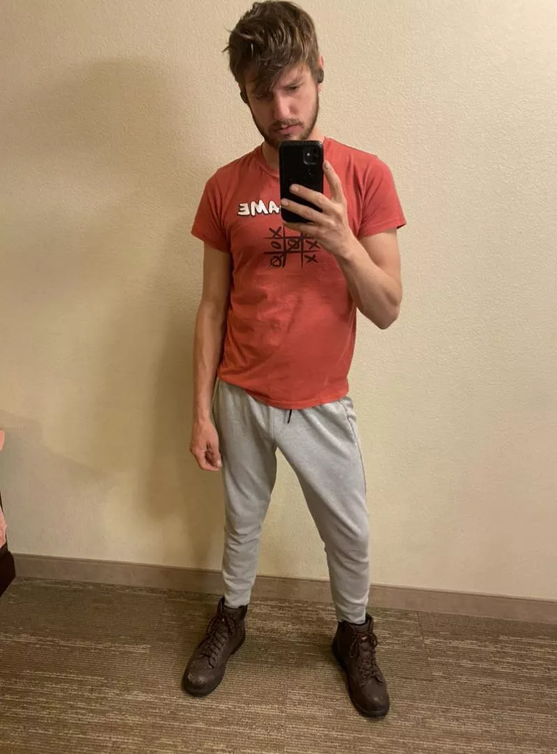 It’s sweatpants kind of weather 🥶