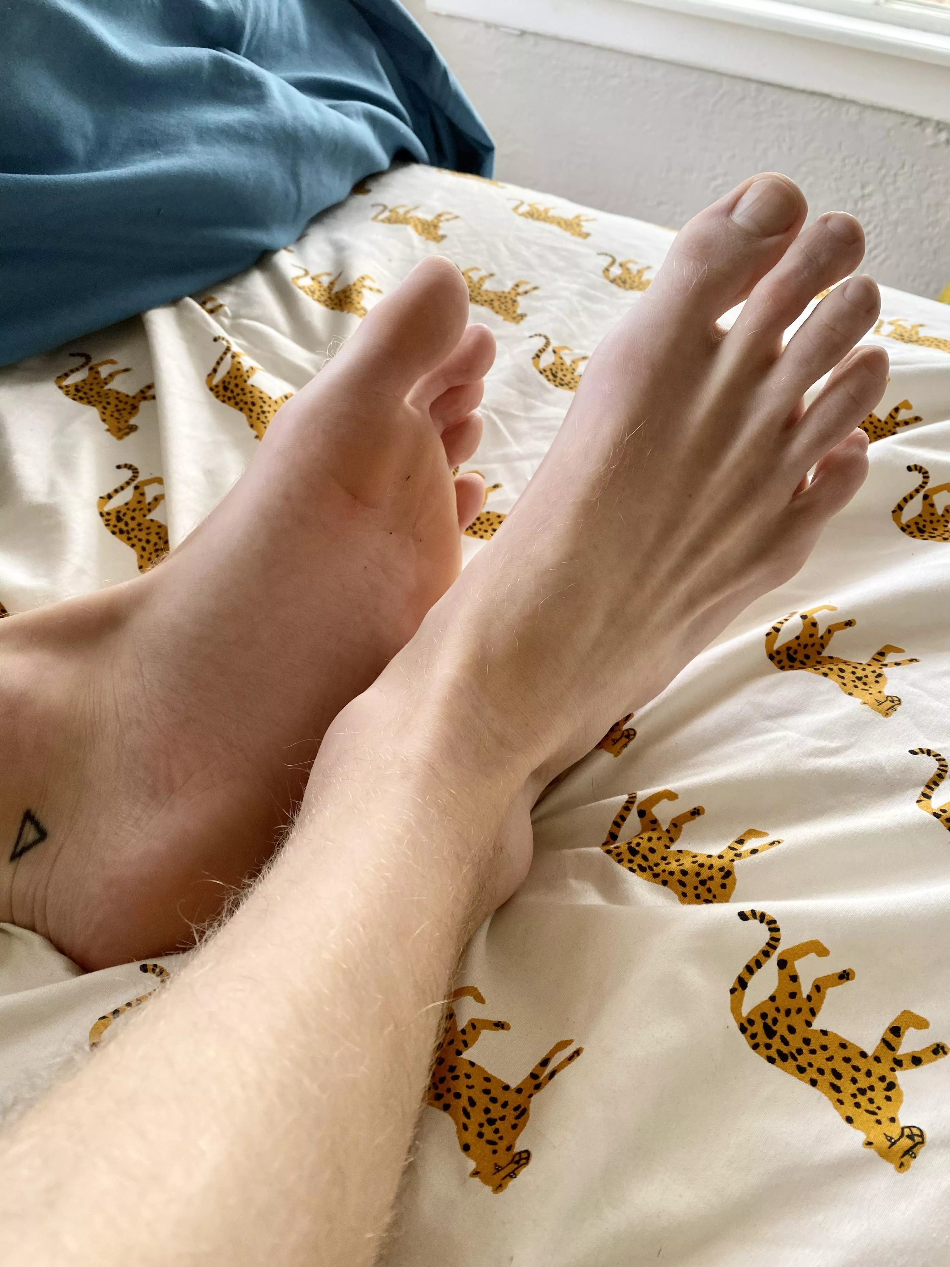 It’s the weekend! My feet are always a cause for a celebration.