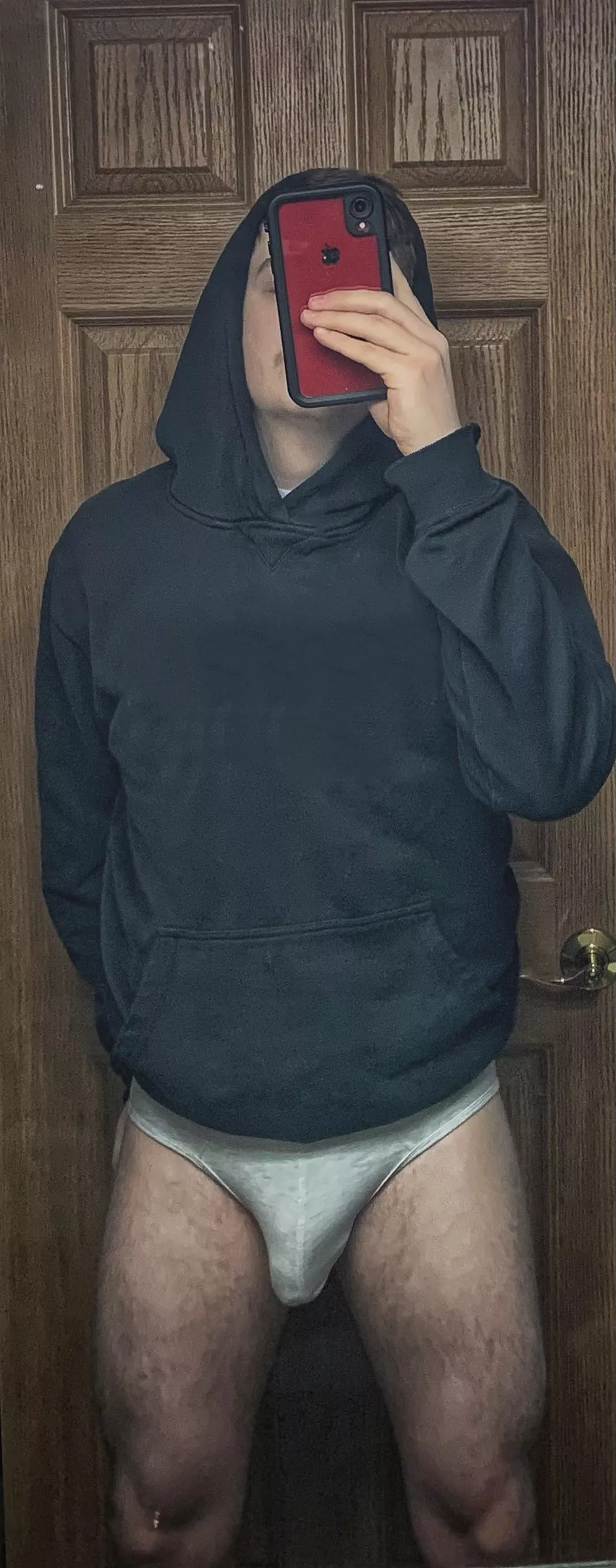 It’s to early for pants🥱